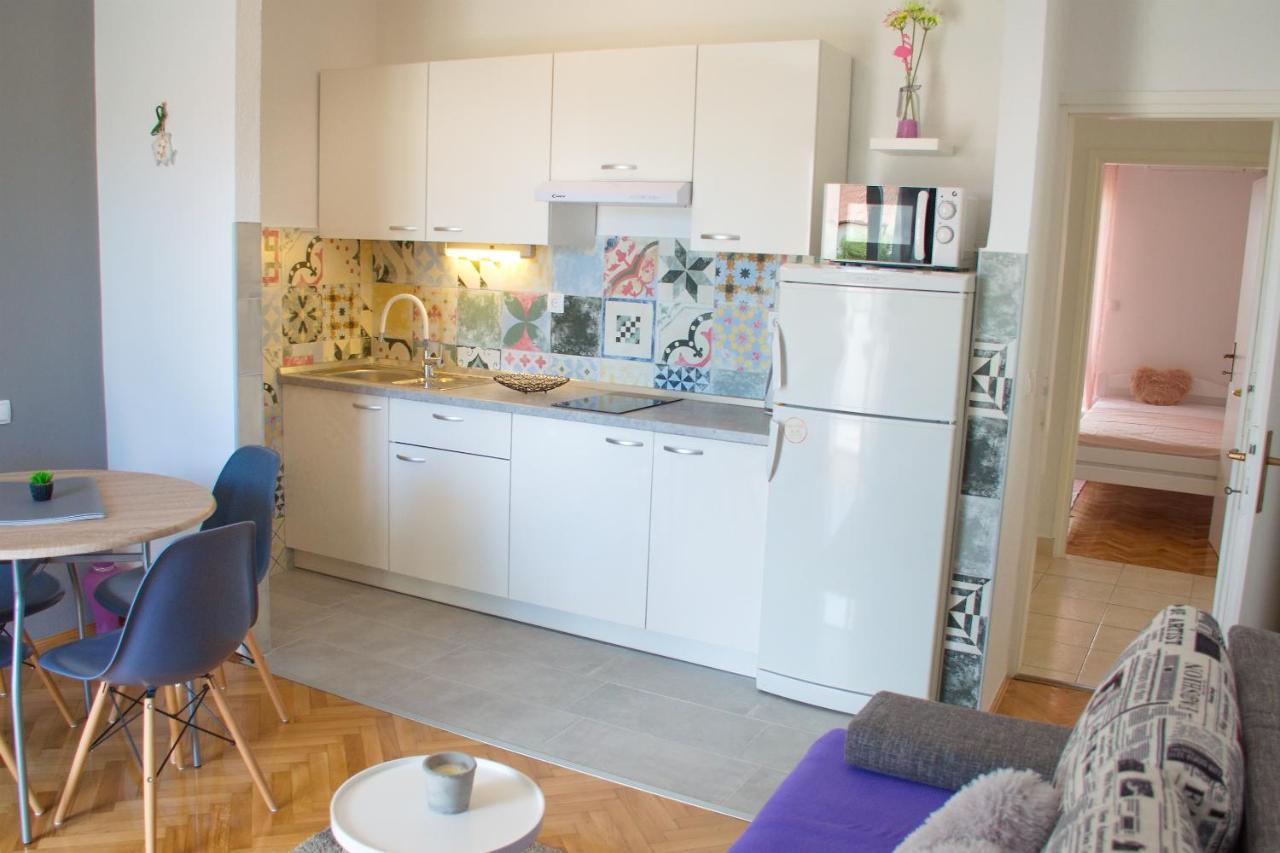 נובליה Apartments Mike מראה חיצוני תמונה