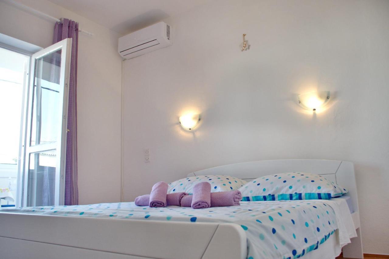 נובליה Apartments Mike מראה חיצוני תמונה