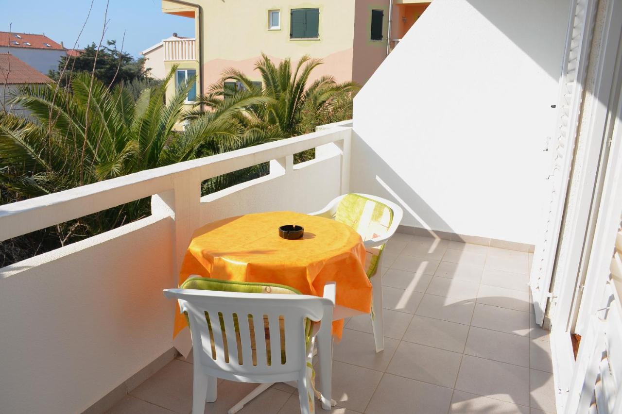 נובליה Apartments Mike מראה חיצוני תמונה