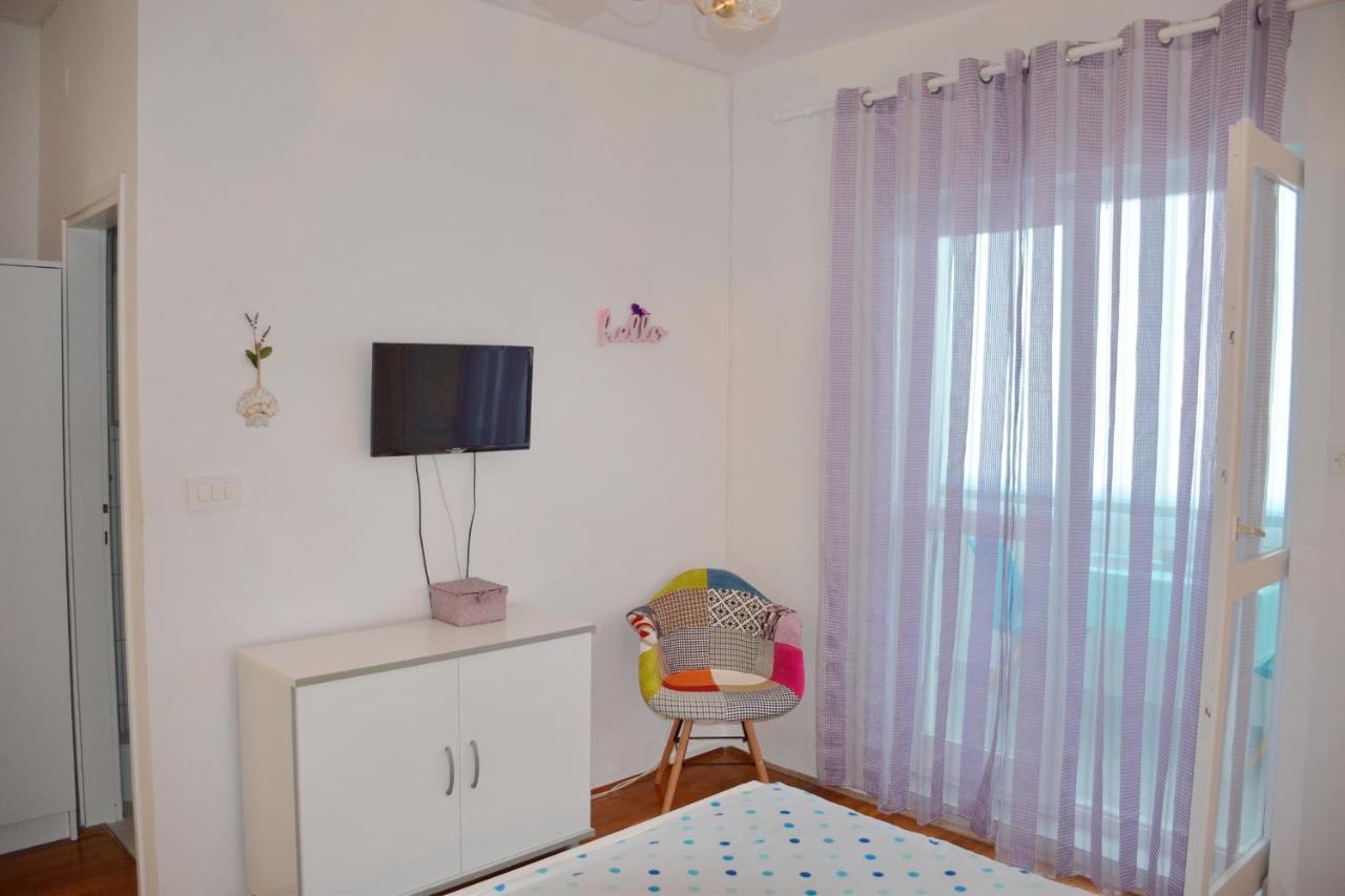 נובליה Apartments Mike מראה חיצוני תמונה