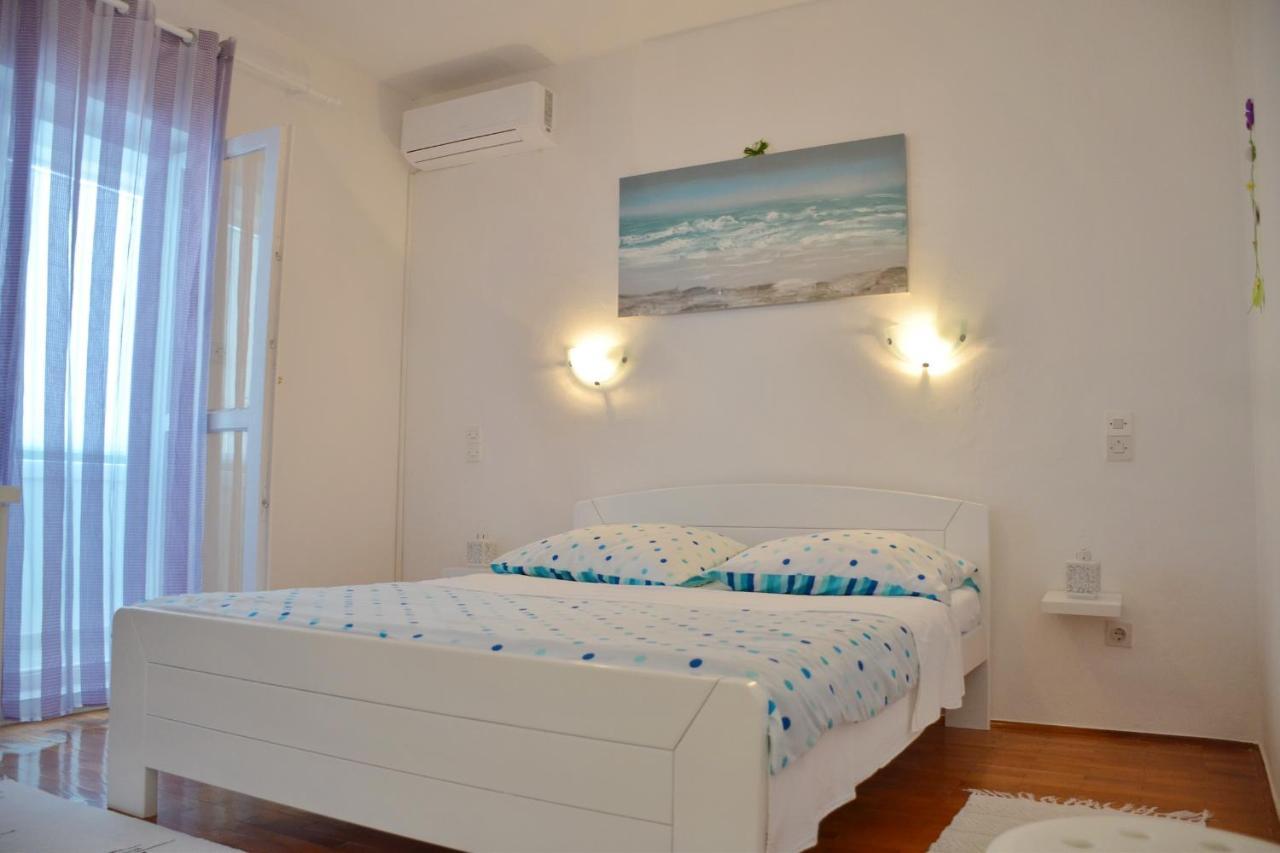 נובליה Apartments Mike מראה חיצוני תמונה