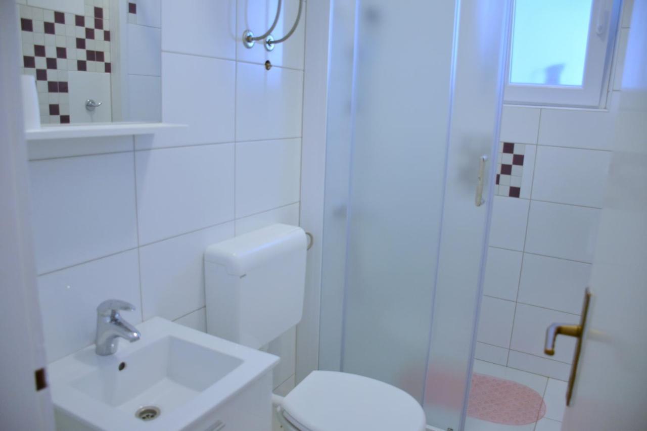 נובליה Apartments Mike מראה חיצוני תמונה
