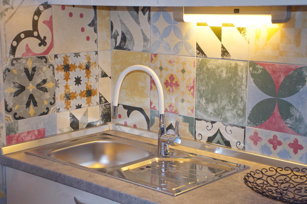 נובליה Apartments Mike מראה חיצוני תמונה