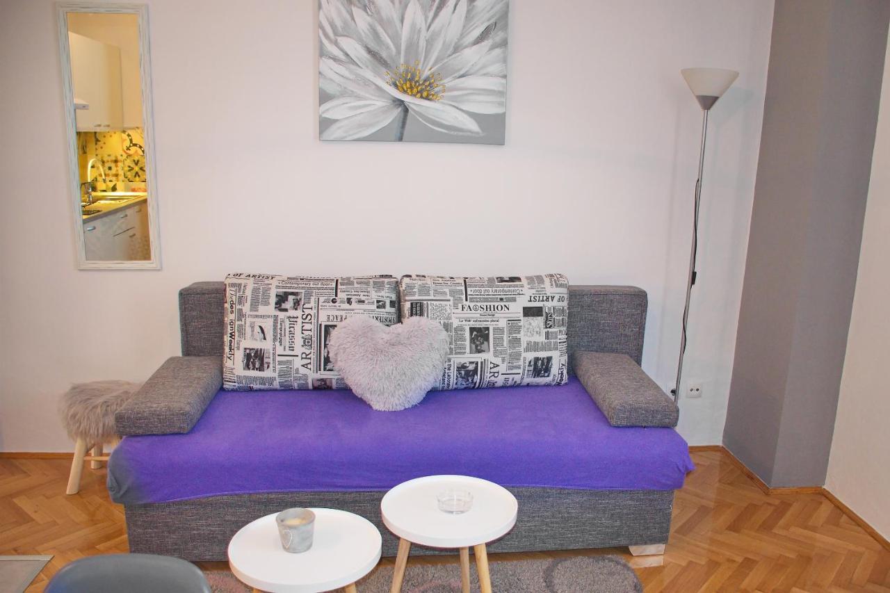 נובליה Apartments Mike מראה חיצוני תמונה